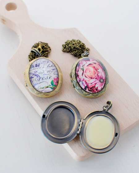 fragrant-lockets