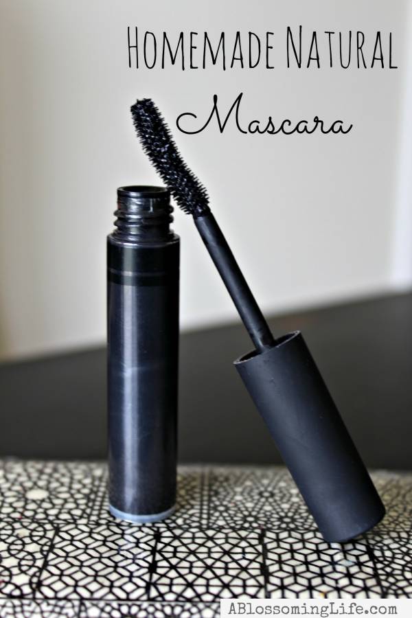 mascara