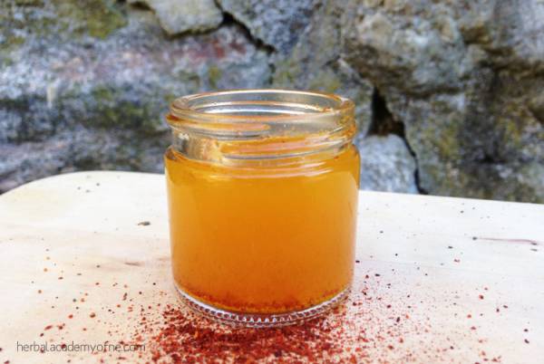 How-to-Make-a-Cayenne-Salve-for-Pain-Relief